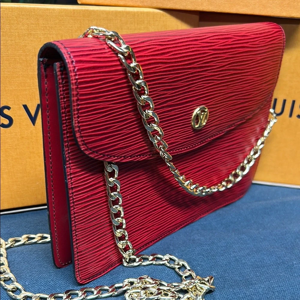 Louis Vuitton Epi Leather Clutch mini bag - Picture 2 of 13